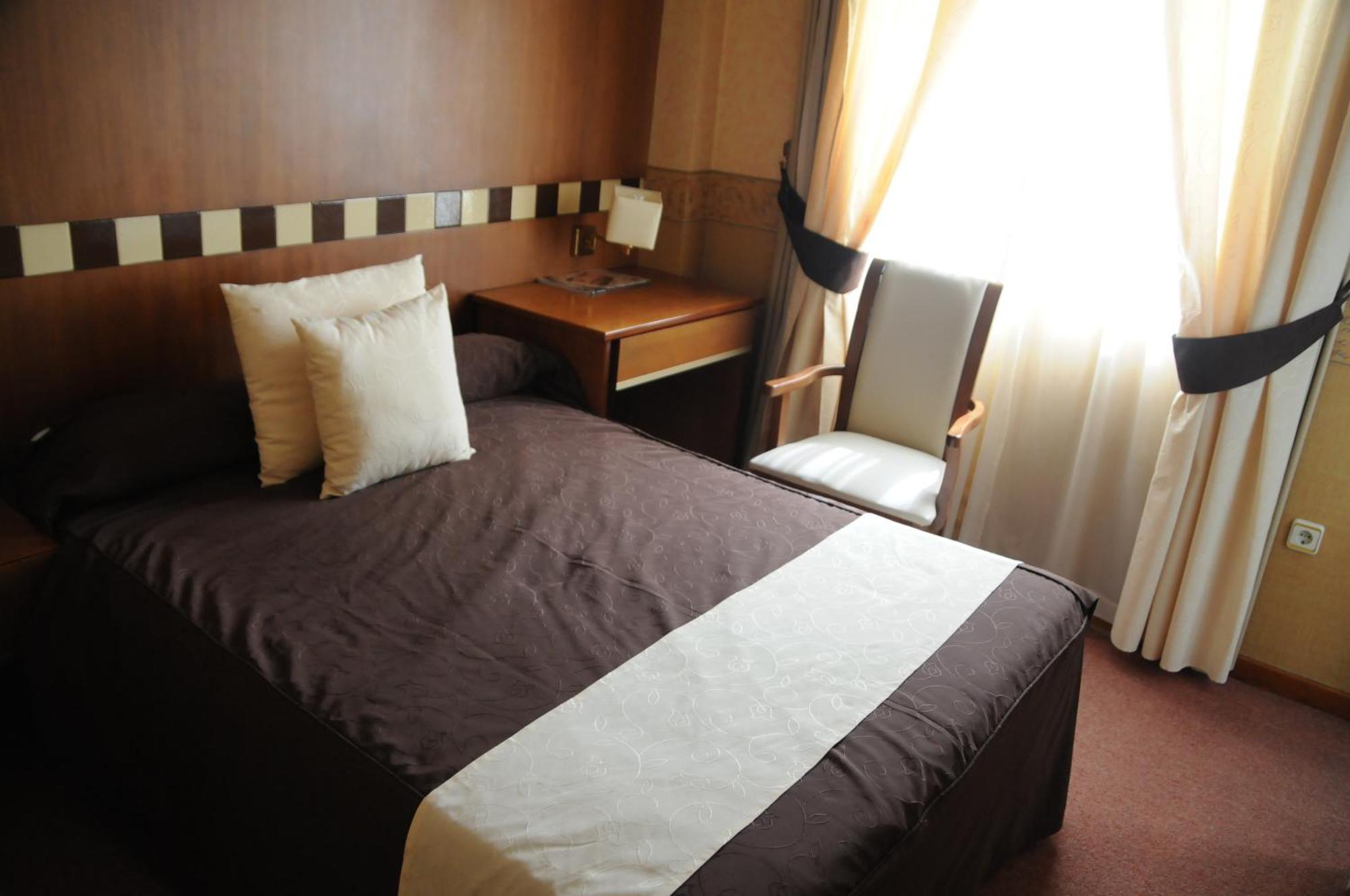 Hotel Las Yucas Atarfe Zimmer foto